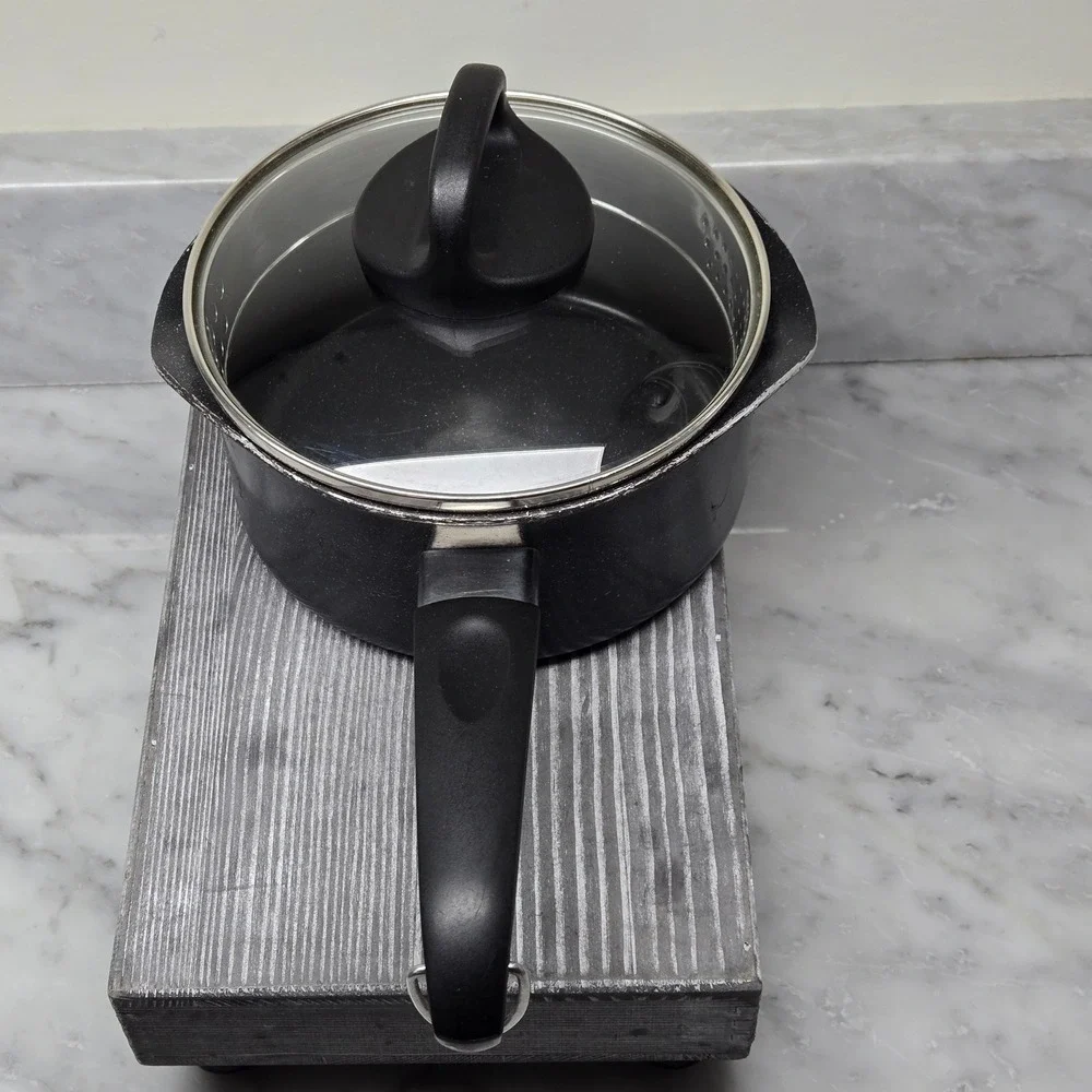 1801 Revere Ware Non-Stick Black Hard Anodized Sauce Pan Dual Spout 1.5 QT w Lid